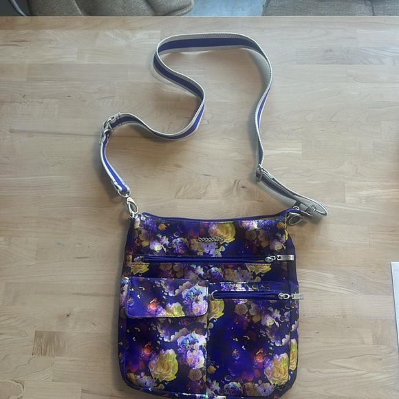 Used once, Baggallini, purple and yellow and white colorful Crossbody bag - Picture 2 of 10